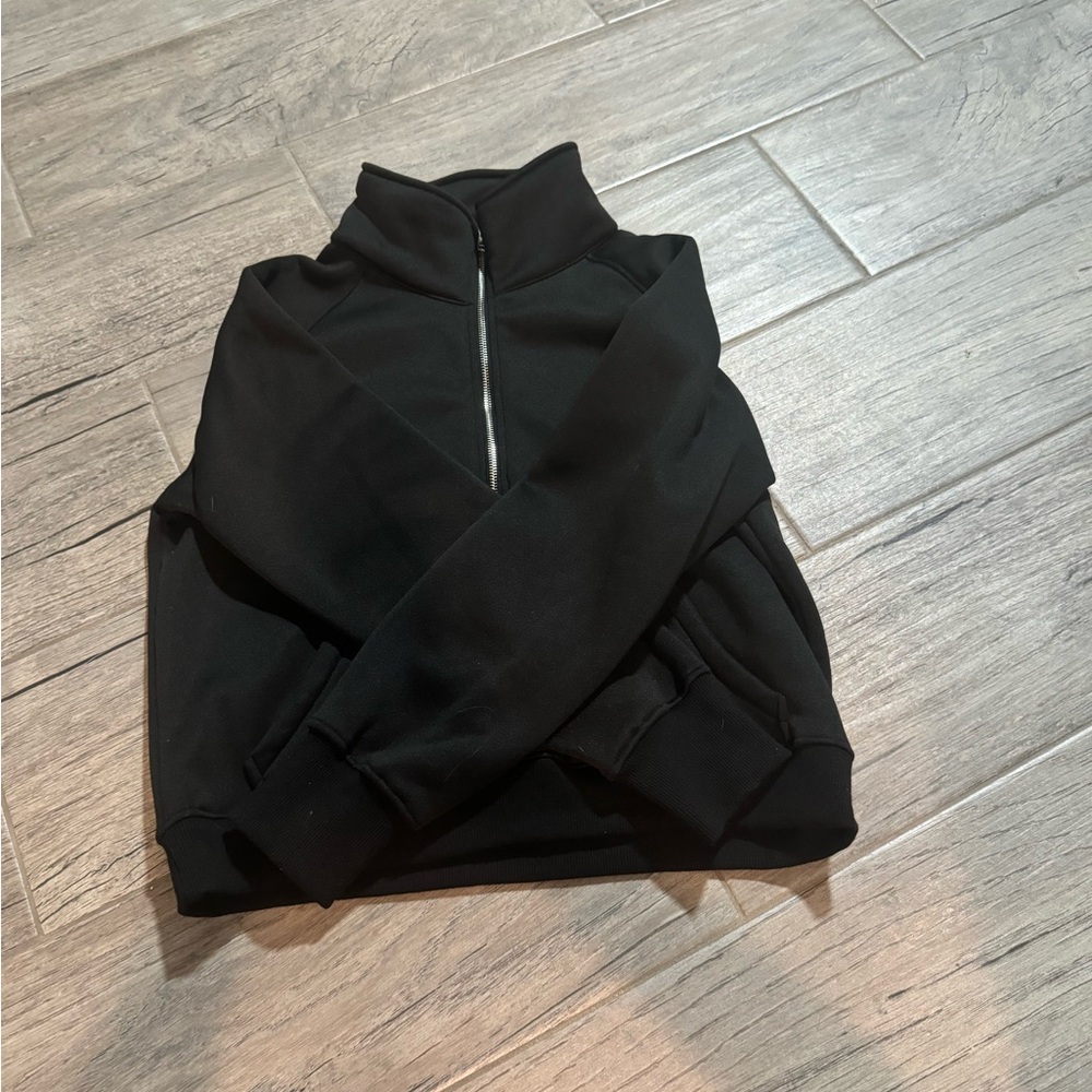 Black pullover